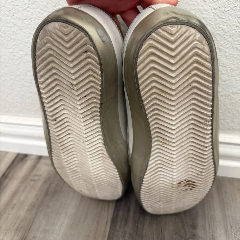 Men’s Golden Goose Sneakers - Picture 6 of 7
